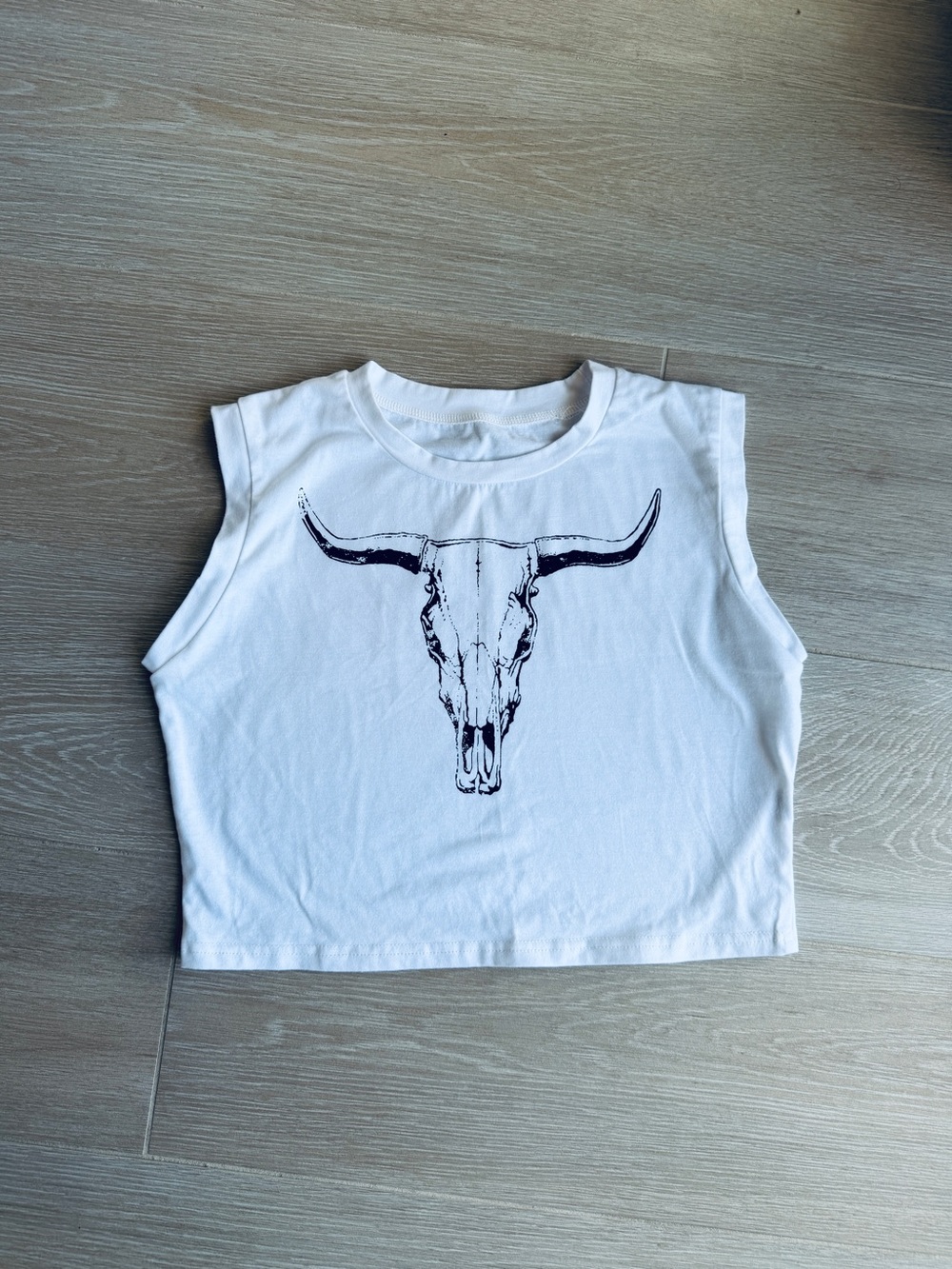 White Graphic Crop Tank Top with Bull Skull Print